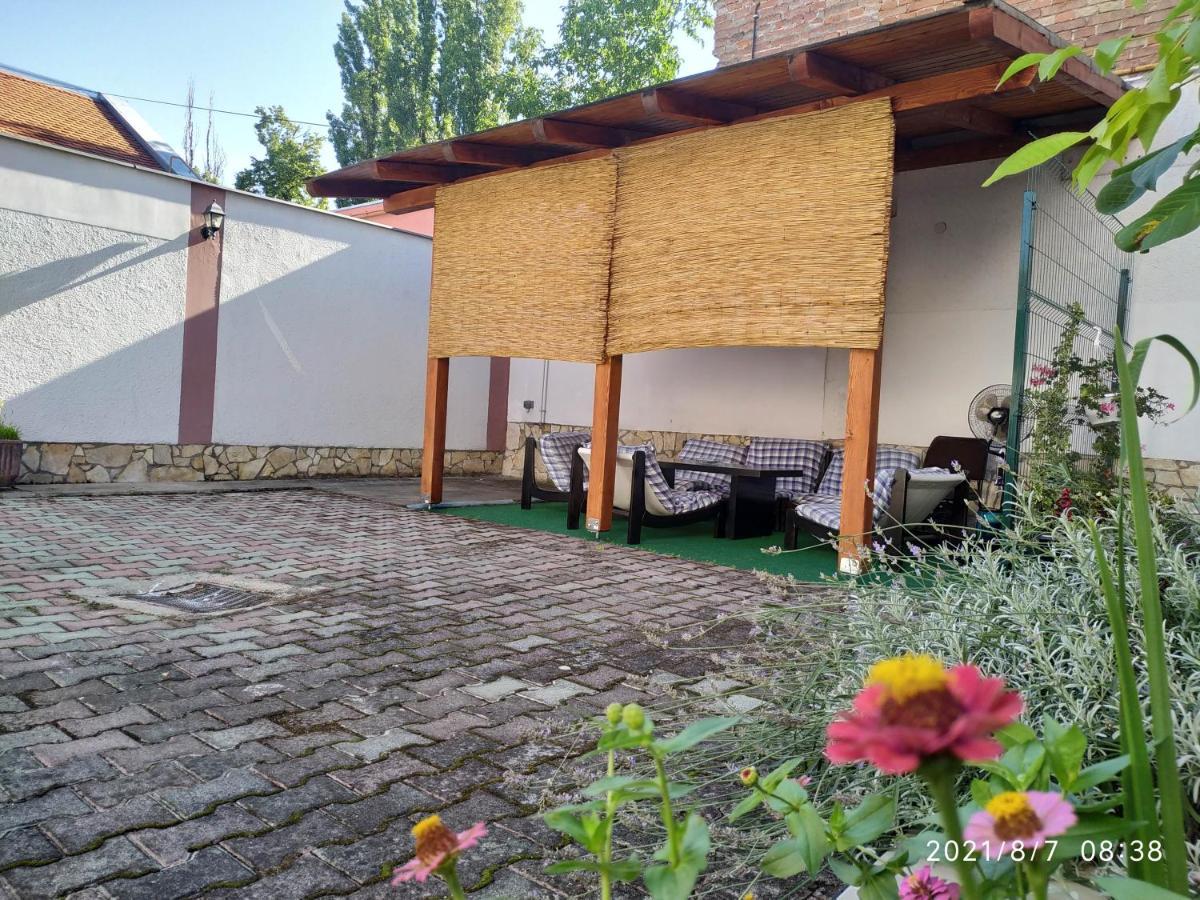Apartman Tia Osijek Ngoại thất bức ảnh